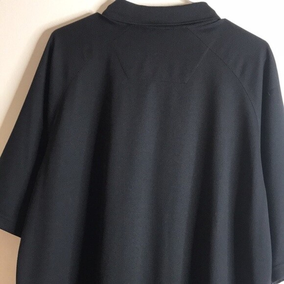 Antiqua black polo with bulls logo on front size XL - Picture 8 of 10